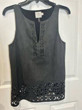 HD in Paris Black Laser-Cut Sleeveless Top